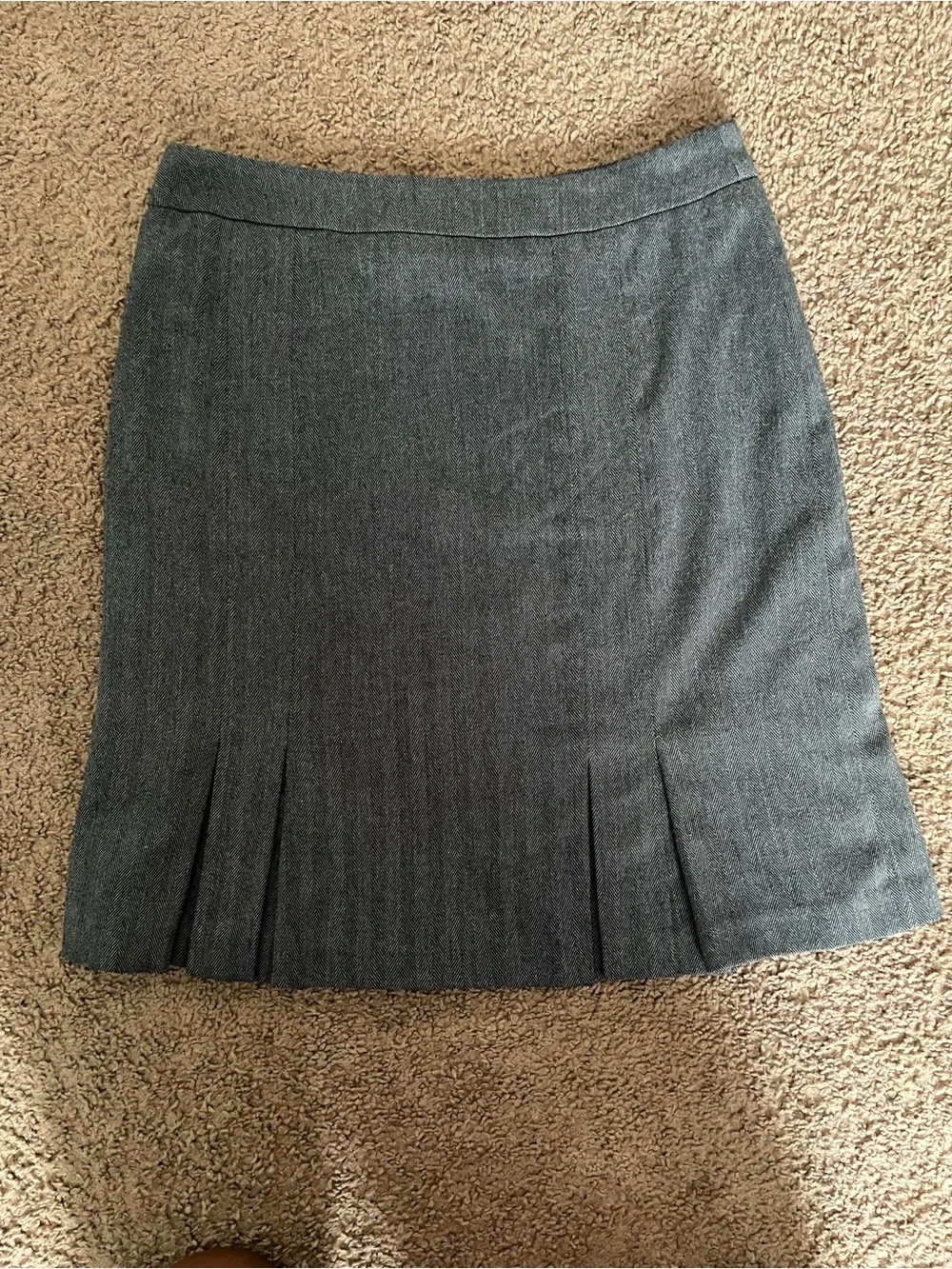 Apt. 9 Gray Pencil Skirt with Pleat Detail